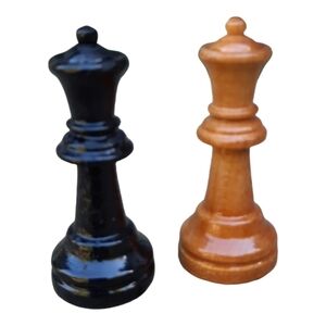 Vintage Wm. F. Drueke 31 piece wooden chess set pieces